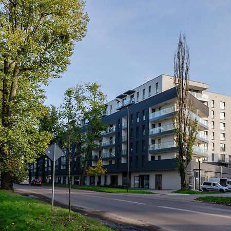 Queen Size Bed - Apartament Obok Manufaktury W Centrum Lodzi - Parking Gratis!!! Esterno foto