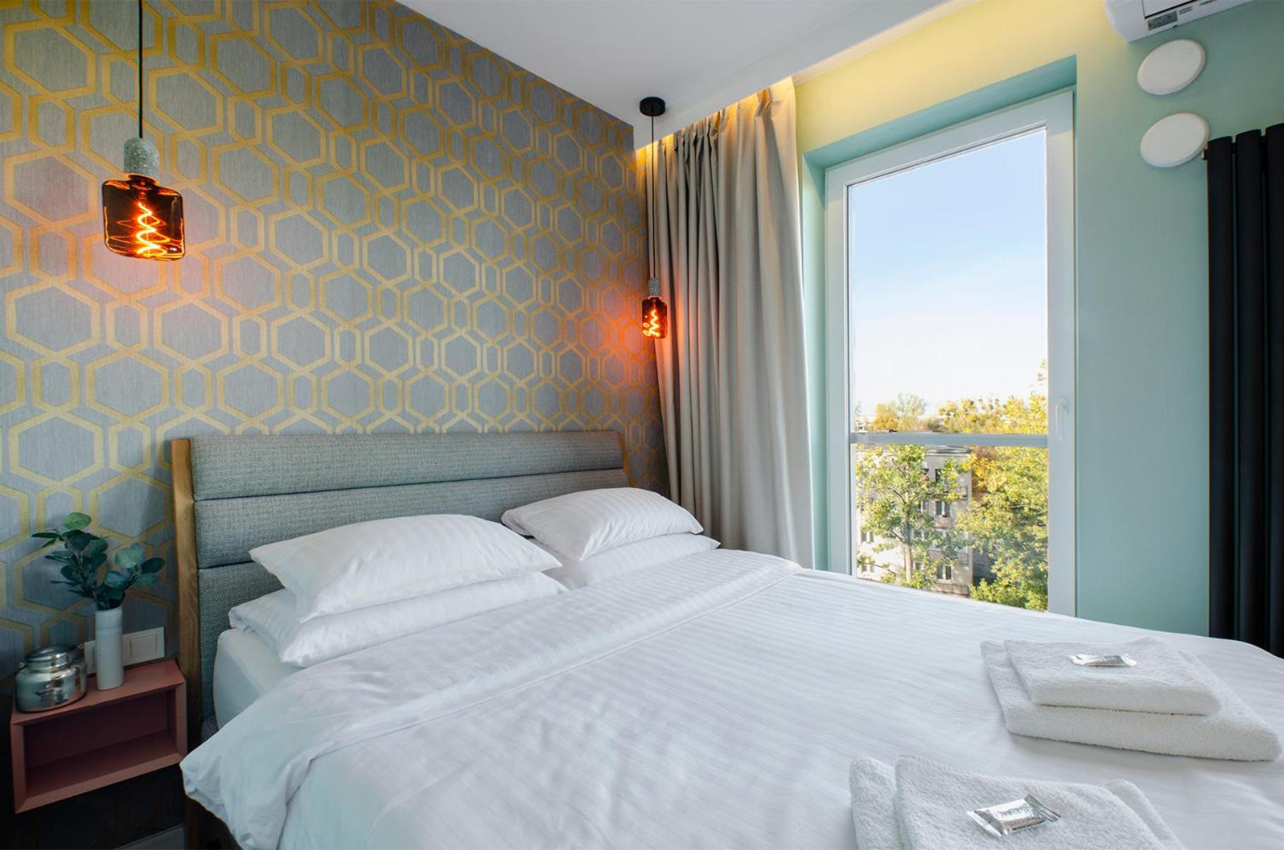 Queen Size Bed - Apartament Obok Manufaktury W Centrum Lodzi - Parking Gratis!!! Esterno foto